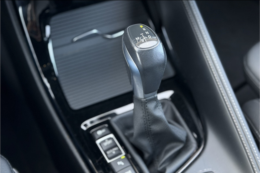 BMW X1 xDrive25e M-Sport | Sportleder | Camera | Stoel + Stuurverwarming | Adaptive Cruise