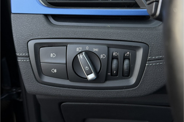BMW X1 xDrive25e M-Sport | Sportleder | Camera | Stoel + Stuurverwarming | Adaptive Cruise