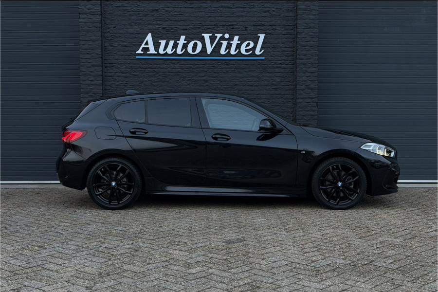 BMW 1-serie 118i M-Sport | Stoelverwarming | Live Cockpit Prof. | Carplay | PDC V & A