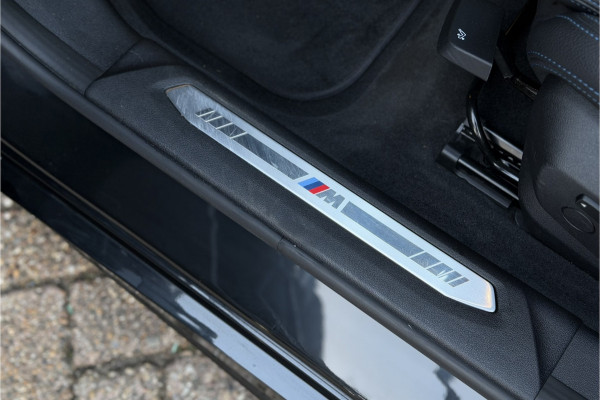 BMW 1-serie 118i M-Sport | Stoelverwarming | Live Cockpit Prof. | Carplay | PDC V & A