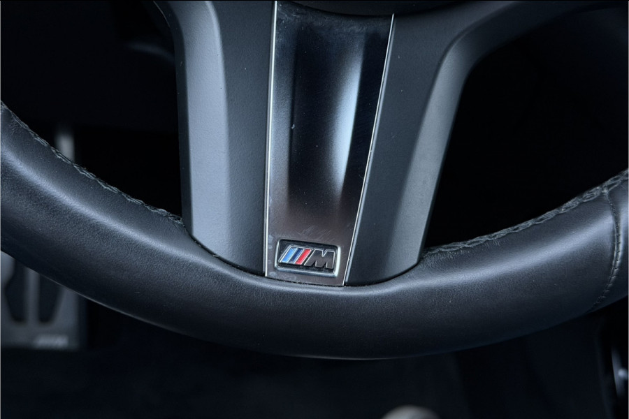 BMW 1-serie 118i M-Sport | Stoelverwarming | Live Cockpit Prof. | Carplay | PDC V & A