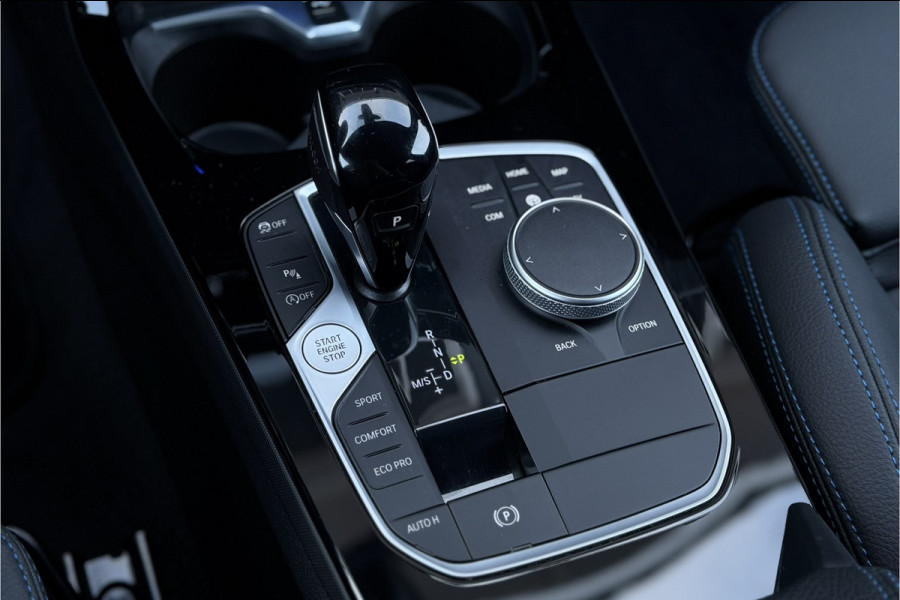 BMW 1-serie 118i M-Sport | Stoelverwarming | Live Cockpit Prof. | Carplay | PDC V & A