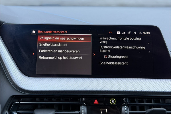 BMW 1-serie 118i M-Sport | Stoelverwarming | Live Cockpit Prof. | Carplay | PDC V & A