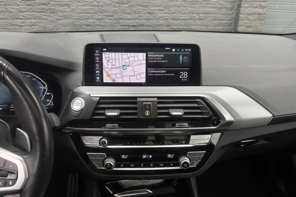 BMW X3 xDrive30e M Sport | Panodak | 360° Camera | Trekhaak | Head-up | Comfort Access | LED
