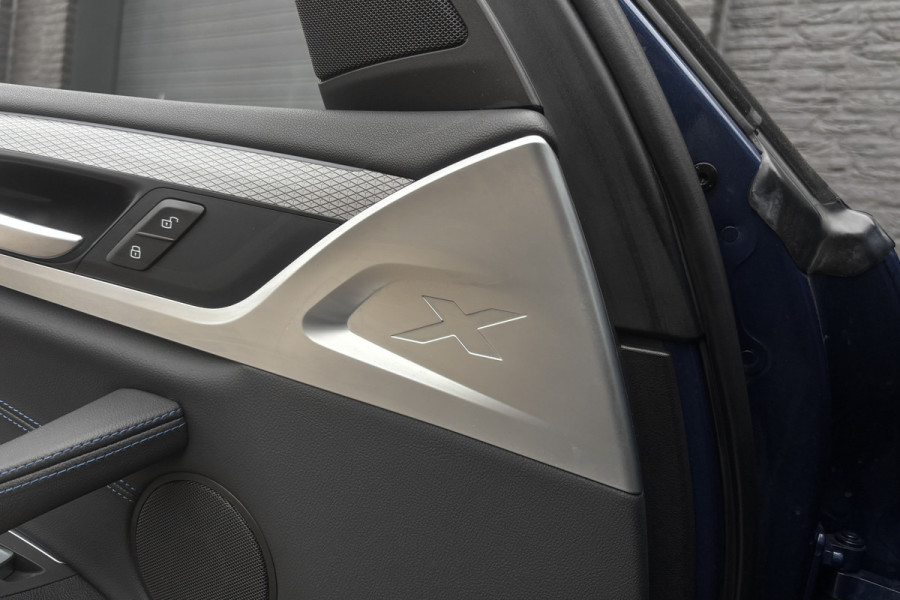 BMW X3 xDrive30e M Sport | Panodak | 360° Camera | Trekhaak | Head-up | Comfort Access | LED