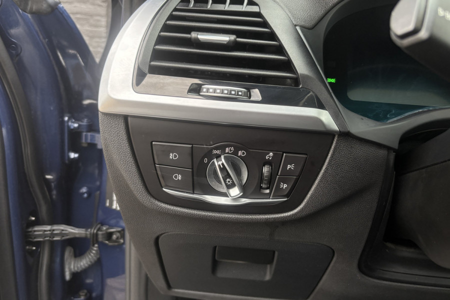 BMW X3 xDrive30e M Sport | Panodak | 360° Camera | Trekhaak | Head-up | Comfort Access | LED