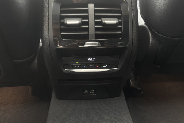 BMW X3 xDrive30e M Sport | Panodak | 360° Camera | Trekhaak | Head-up | Comfort Access | LED