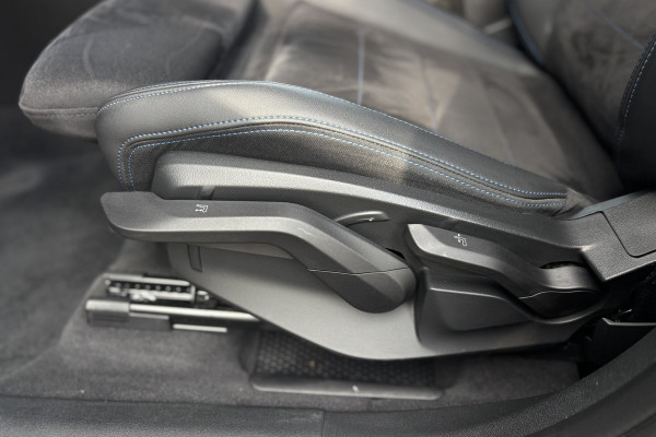 BMW 2 Serie Active Tourer 218i M-Sport | Sportstoelen | Adaptive Cruise | Adaptief M-onderstel