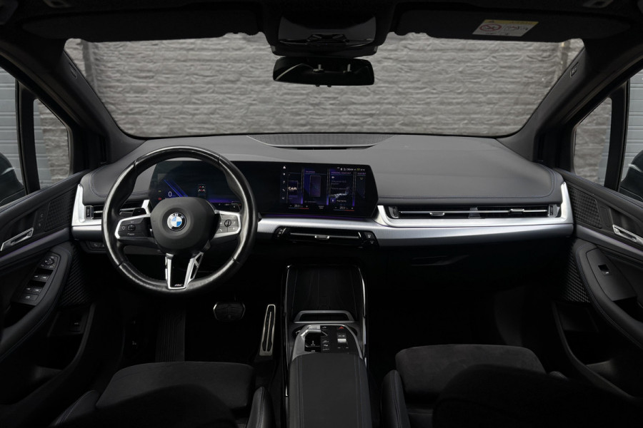 BMW 2 Serie Active Tourer 218i M-Sport | Sportstoelen | Adaptive Cruise | Adaptief M-onderstel