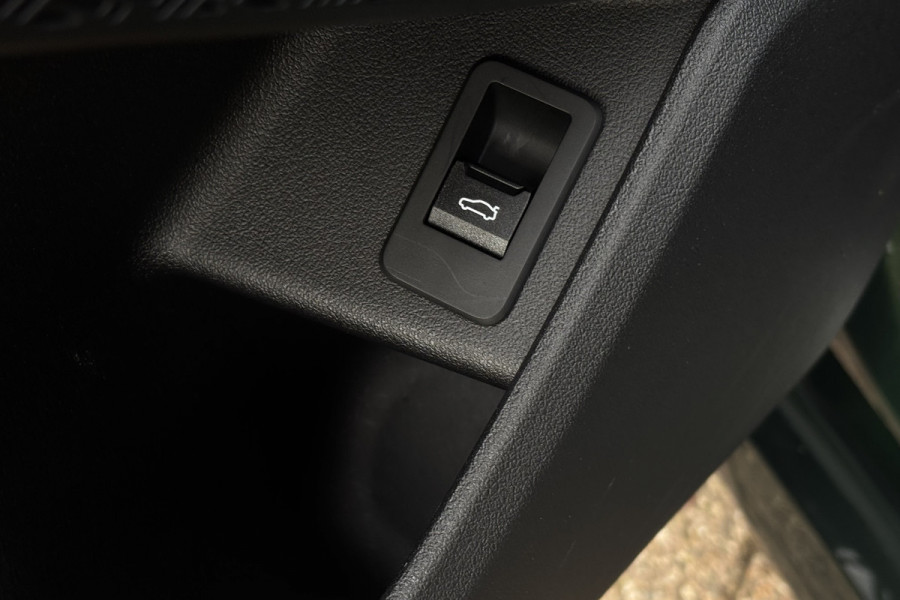 BMW 2 Serie Active Tourer 218i M-Sport | Sportstoelen | Adaptive Cruise | Adaptief M-onderstel