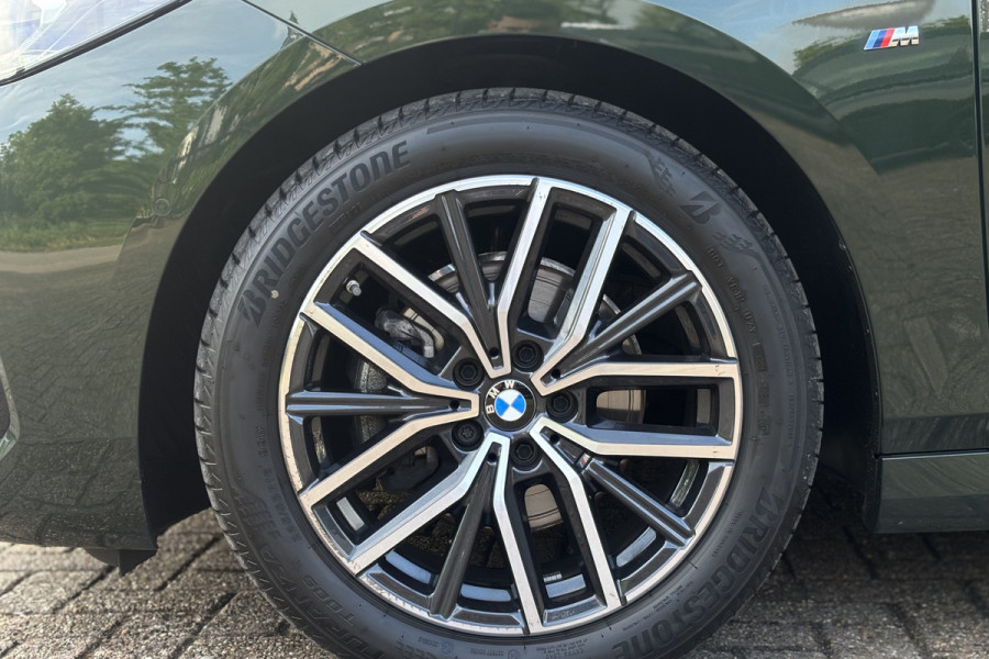BMW 2 Serie Active Tourer 218i M-Sport | Sportstoelen | Adaptive Cruise | Adaptief M-onderstel