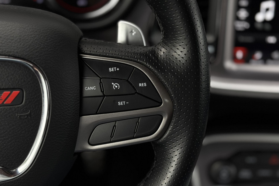 Dodge Challenger 6.4 R/T 492pk Scat Pack Shaker Widebody | Nieuwstaat | German Delivery | Prins LPG | 492pk |