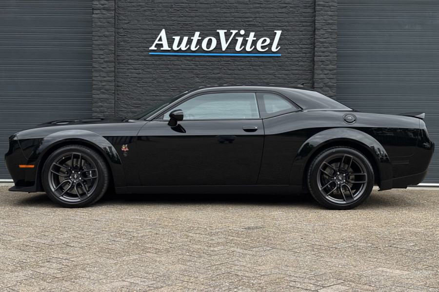 Dodge Challenger 6.4 R/T 492pk Scat Pack Shaker Widebody | Nieuwstaat | German Delivery | Prins LPG | 492pk |