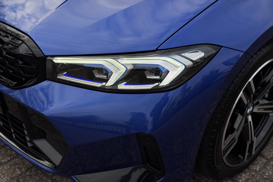 BMW 3 Serie Touring 330e M-Sport | 19,5 kWh | Panodak | Head-Up | Memory | Trekhaak | 360° Camera | Fabrieksgarantie