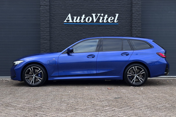BMW 3 Serie Touring 330e M-Sport | 19,5 kWh | Panodak | Head-Up | Memory | Trekhaak | 360° Camera | Fabrieksgarantie
