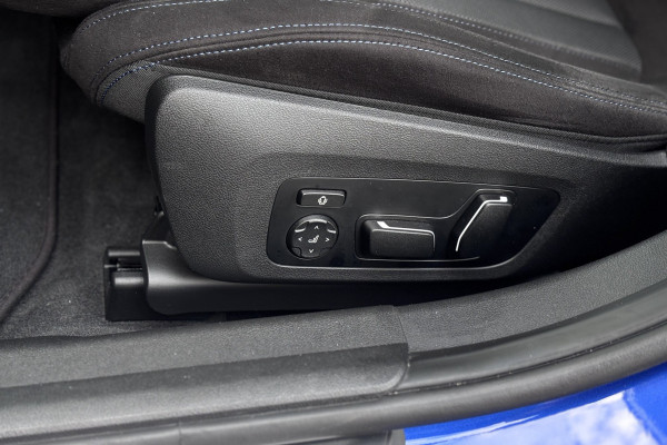 BMW 3 Serie Touring 330e M-Sport | 19,5 kWh | Panodak | Head-Up | Memory | Trekhaak | 360° Camera | Fabrieksgarantie