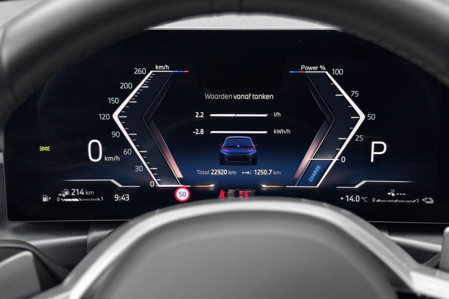 BMW 3 Serie Touring 330e M-Sport | 19,5 kWh | Panodak | Head-Up | Memory | Trekhaak | 360° Camera | Fabrieksgarantie