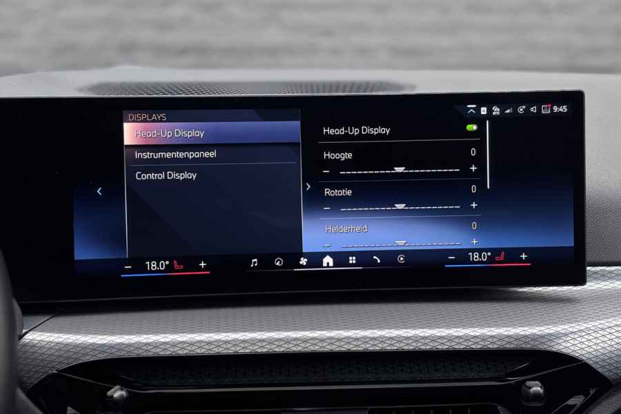 BMW 3 Serie Touring 330e M-Sport | 19,5 kWh | Panodak | Head-Up | Memory | Trekhaak | 360° Camera | Fabrieksgarantie