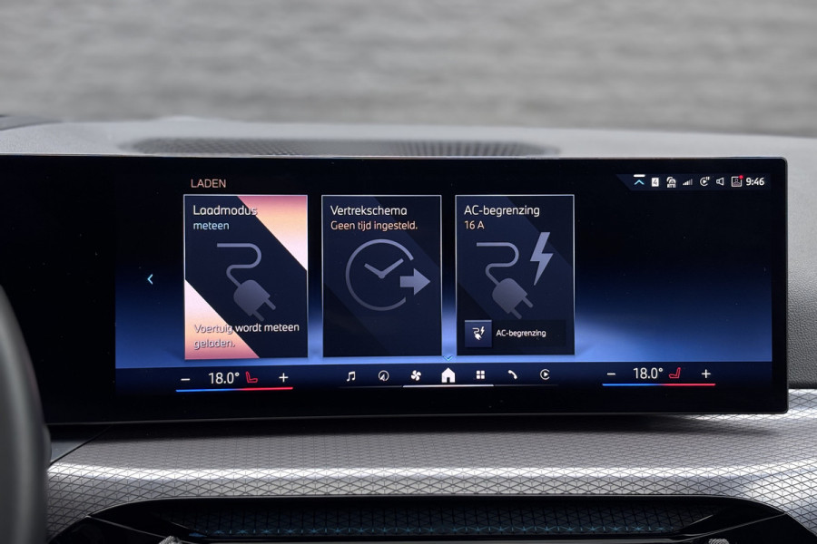 BMW 3 Serie Touring 330e M-Sport | 19,5 kWh | Panodak | Head-Up | Memory | Trekhaak | 360° Camera | Fabrieksgarantie