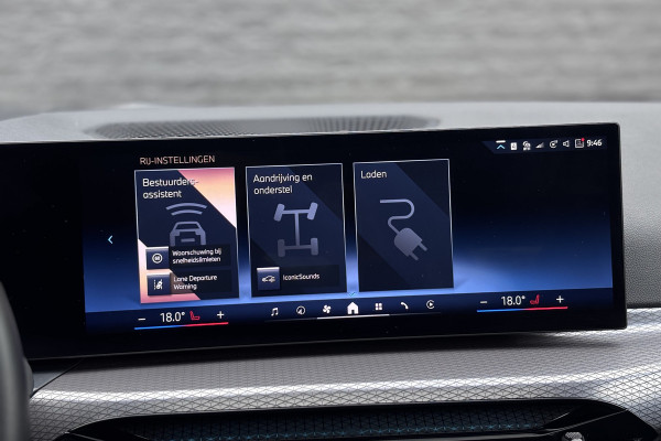 BMW 3 Serie Touring 330e M-Sport | 19,5 kWh | Panodak | Head-Up | Memory | Trekhaak | 360° Camera | Fabrieksgarantie