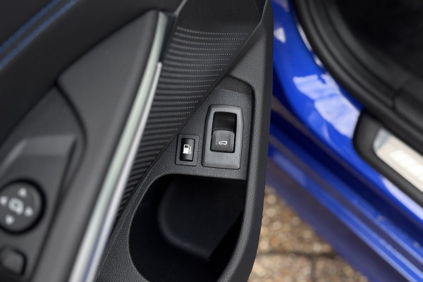 BMW 3 Serie Touring 330e M-Sport | 19,5 kWh | Panodak | Head-Up | Memory | Trekhaak | 360° Camera | Fabrieksgarantie