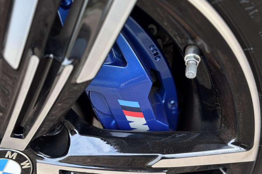 BMW 3 Serie Touring 330e M-Sport | 19,5 kWh | Panodak | Head-Up | Memory | Trekhaak | 360° Camera | Fabrieksgarantie