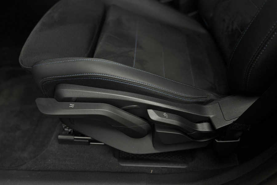 BMW 2 Serie Active Tourer 218i M-Sport | Harman/Kardon | Head-Up | Comfort Acces | Adap. Cruise | Adaptief M-Onderstel