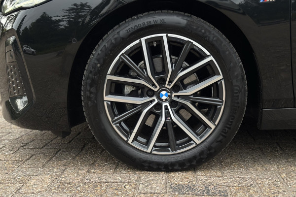 BMW 2 Serie Active Tourer 218i M-Sport | Harman/Kardon | Head-Up | Comfort Acces | Adap. Cruise | Adaptief M-Onderstel