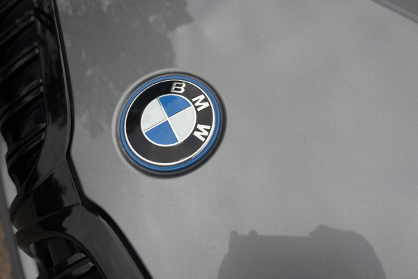 BMW 3 Serie Touring 330e M-Sport Pro | Widescreen | Memory | Camera | Laserlight | Adaptive Cruise