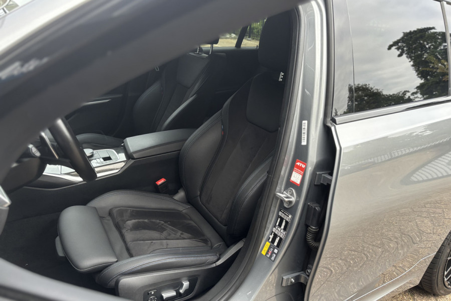 BMW 3 Serie Touring 330e M-Sport Pro | Widescreen | Memory | Camera | Laserlight | Adaptive Cruise