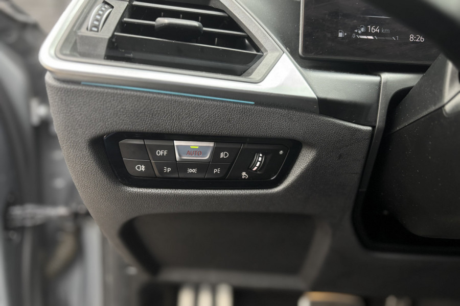 BMW 3 Serie Touring 330e M-Sport Pro | Widescreen | Memory | Camera | Laserlight | Adaptive Cruise