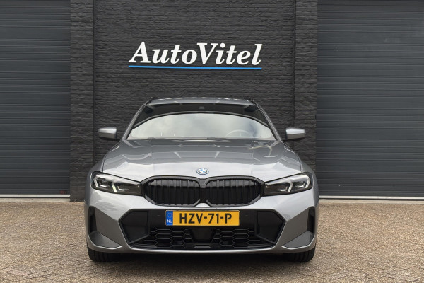 BMW 3 Serie Touring 330e M-Sport Pro | Widescreen | Memory | Camera | Laserlight | Adaptive Cruise
