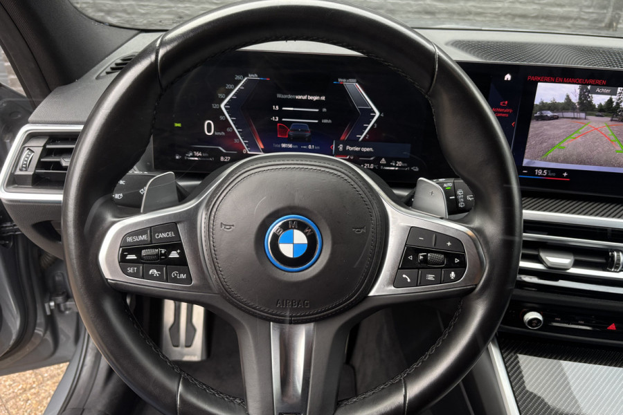 BMW 3 Serie Touring 330e M-Sport Pro | Widescreen | Memory | Camera | Laserlight | Adaptive Cruise