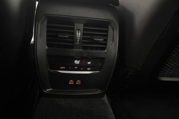 BMW 3 Serie Touring 330e M-Sport Pro | Widescreen | Memory | Camera | Laserlight | Adaptive Cruise
