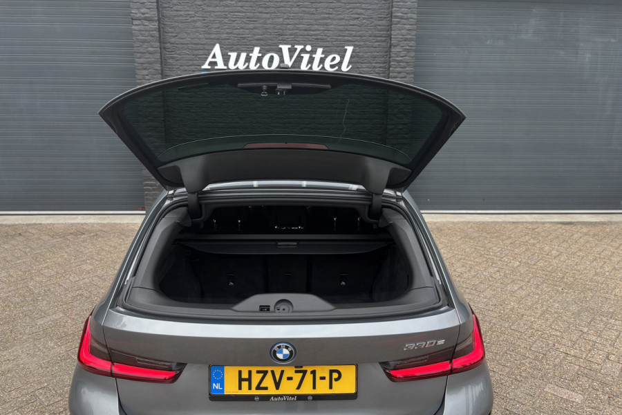 BMW 3 Serie Touring 330e M-Sport Pro | Widescreen | Memory | Camera | Laserlight | Adaptive Cruise
