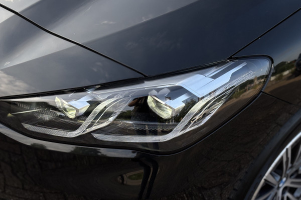 BMW 2 Serie Active Tourer 218i | Harman Kardon | Head-up | Camera | Trekhaak | Comfort Access