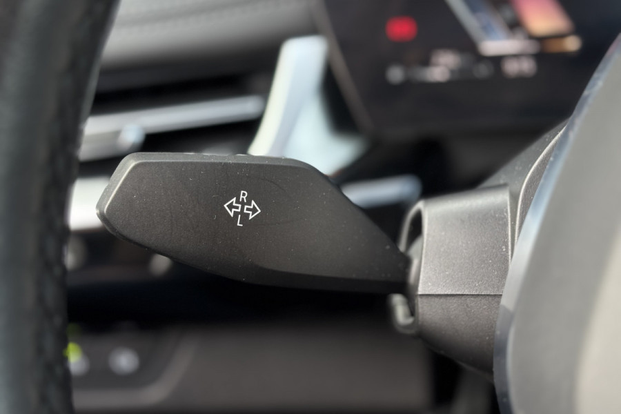 BMW 2 Serie Active Tourer 218i | Harman Kardon | Head-up | Camera | Trekhaak | Comfort Access