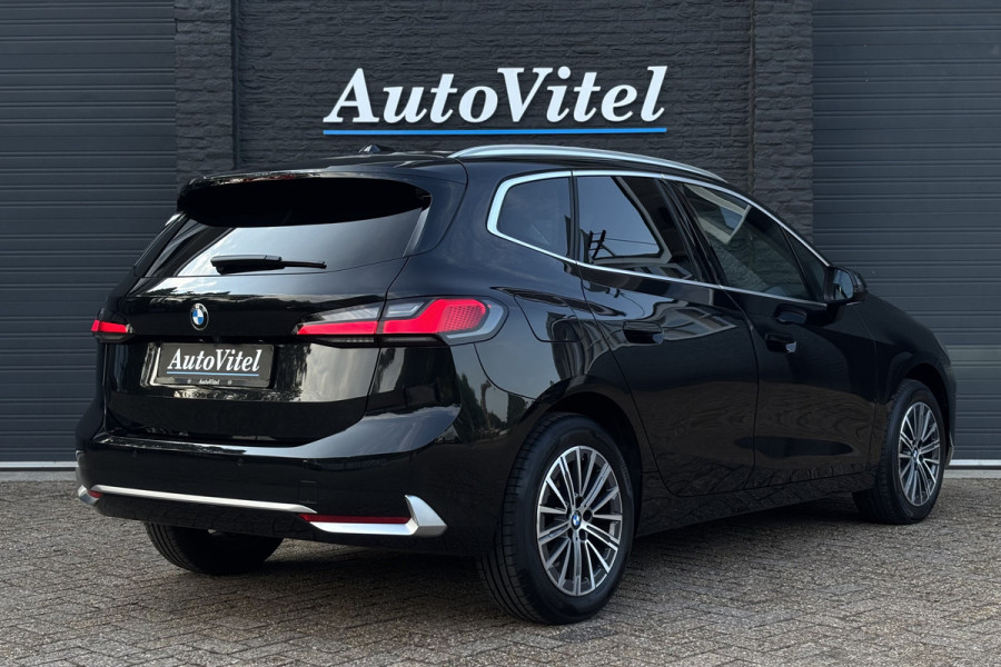 BMW 2 Serie Active Tourer 218i | Harman Kardon | Head-up | Camera | Trekhaak | Comfort Access
