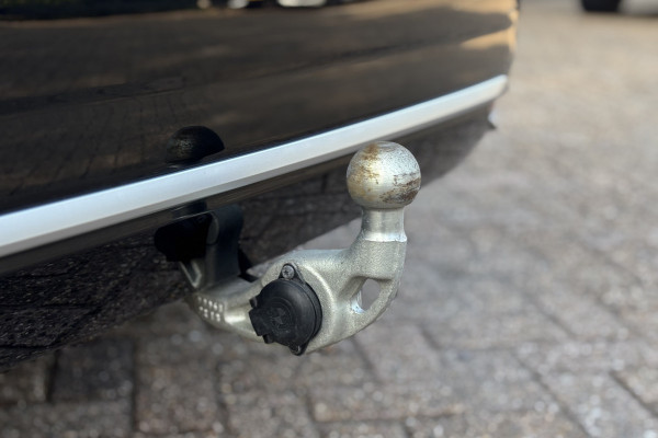 BMW 2 Serie Active Tourer 218i | Harman Kardon | Head-up | Camera | Trekhaak | Comfort Access