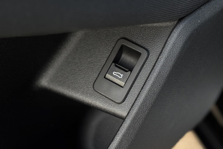 BMW 2 Serie Active Tourer 218i | Harman Kardon | Head-up | Camera | Trekhaak | Comfort Access