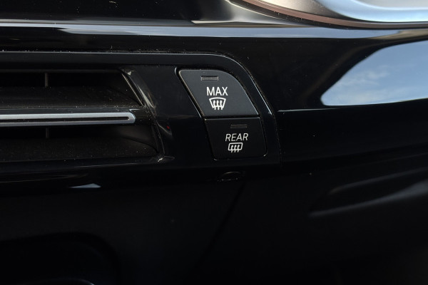 BMW 2 Serie Active Tourer 218i | Harman Kardon | Head-up | Camera | Trekhaak | Comfort Access