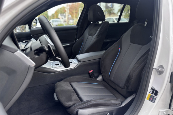 BMW 3 Serie Touring 330e M-Sport | 19,5 kWh Accu | Panodak | Head-Up | Memory | Trekhaak | 360° Camera | Fabrieksgarantie