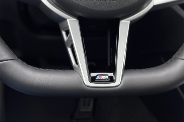 BMW 3 Serie Touring 330e M-Sport | 19,5 kWh Accu | Panodak | Head-Up | Memory | Trekhaak | 360° Camera | Fabrieksgarantie