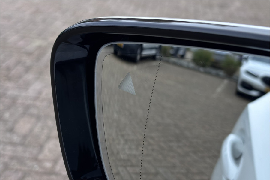 BMW 3 Serie Touring 330e M-Sport | 19,5 kWh Accu | Panodak | Head-Up | Memory | Trekhaak | 360° Camera | Fabrieksgarantie