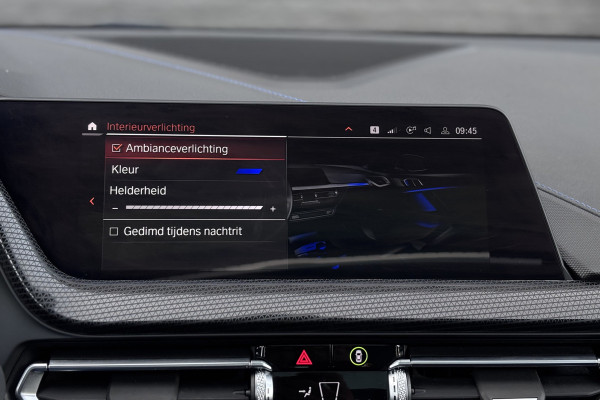 BMW 1-serie 118i M-sport | Panodak | M-Kuipstoelen | M-performance Wheels | Stoel+Stuurverwarming | Comfort Access | Trekhaak