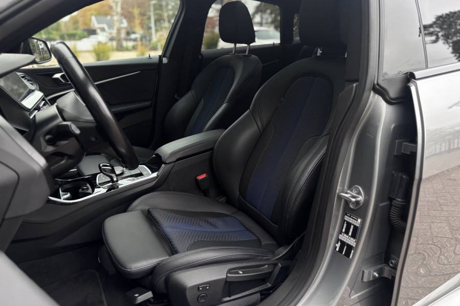 BMW 2 Serie Gran Coupé 218i M-Sport | Panodak | Stoel + Stuurverwarming | Privacy Glas | 19'Inch | Adaptief LED