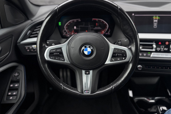 BMW 2 Serie Gran Coupé 218i M-Sport | Panodak | Stoel + Stuurverwarming | Privacy Glas | 19'Inch | Adaptief LED