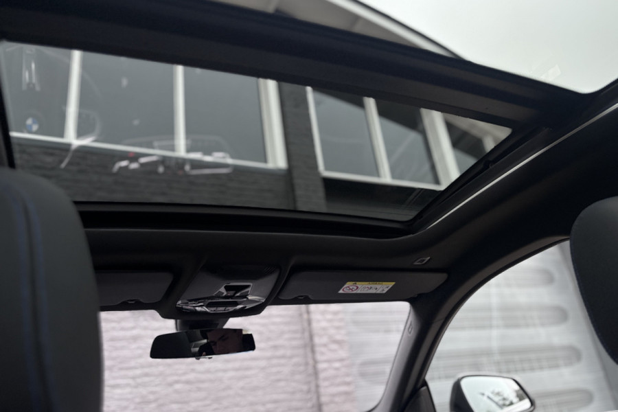 BMW 2 Serie Gran Coupé 218i M-Sport | Panodak | Stoel + Stuurverwarming | Privacy Glas | 19'Inch | Adaptief LED