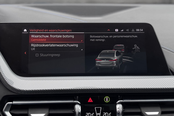 BMW 2 Serie Gran Coupé 218i M-Sport | Panodak | Stoel + Stuurverwarming | Privacy Glas | 19'Inch | Adaptief LED