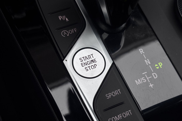 BMW 2 Serie Gran Coupé 218i M-Sport | Panodak | Stoel + Stuurverwarming | Privacy Glas | 19'Inch | Adaptief LED